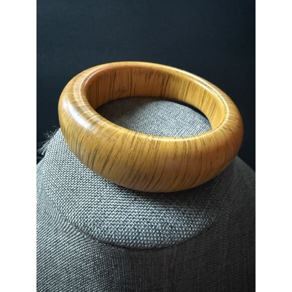 Vintage Acrylic Bangle Bracelet Tiger Striped Chunky Stackable Mod Boho Retro - Picture 1 of 6